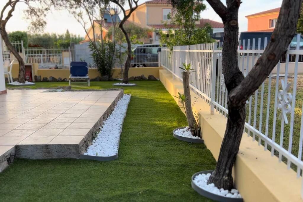 סאן תאודורו Comoda Villetta Con Giardino מראה חיצוני תמונה